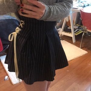 Cute stripped dress with bow decal